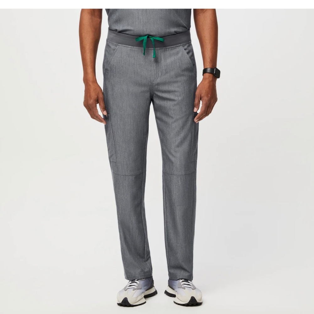 Axim™ Cargo Scrub Pants In Small Graphite (used)